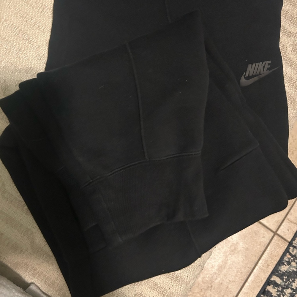 Nike Tech Sweatpants